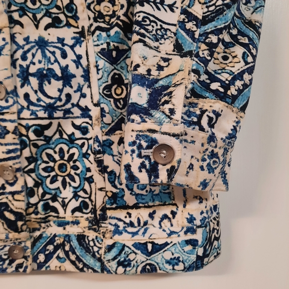 Chico's Size 2 Button Up Blazer Jacket Blue White Medallion 3/4 Sleeve Sz L Arts - Picture 8 of 14